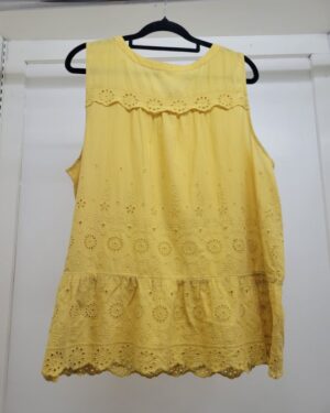 Alternative view of Yellow Eyelet Lace Sleeveless Peplum Blouse