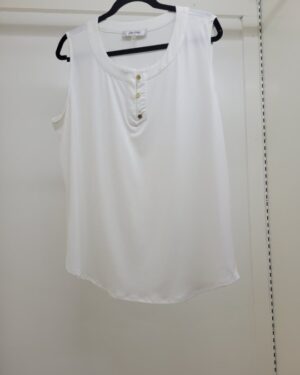 Jones Studio Plus Size White Henley Sleeveless Blouse