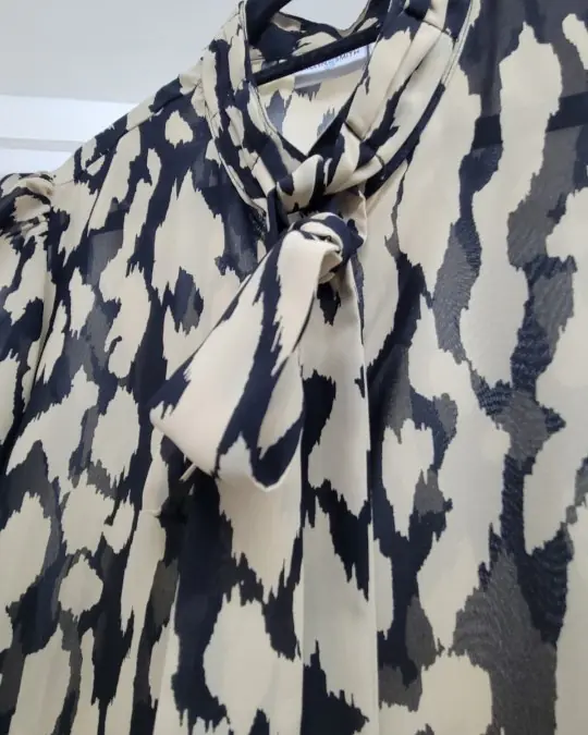 Tie-Neck Abstract Print Blouse - XL - Image 2