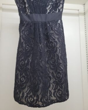 Alternative view of White House Black Market