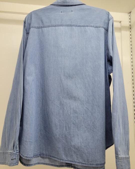 Old Navy Women’s Lightweight Denim Chambray Shirt - Image 2